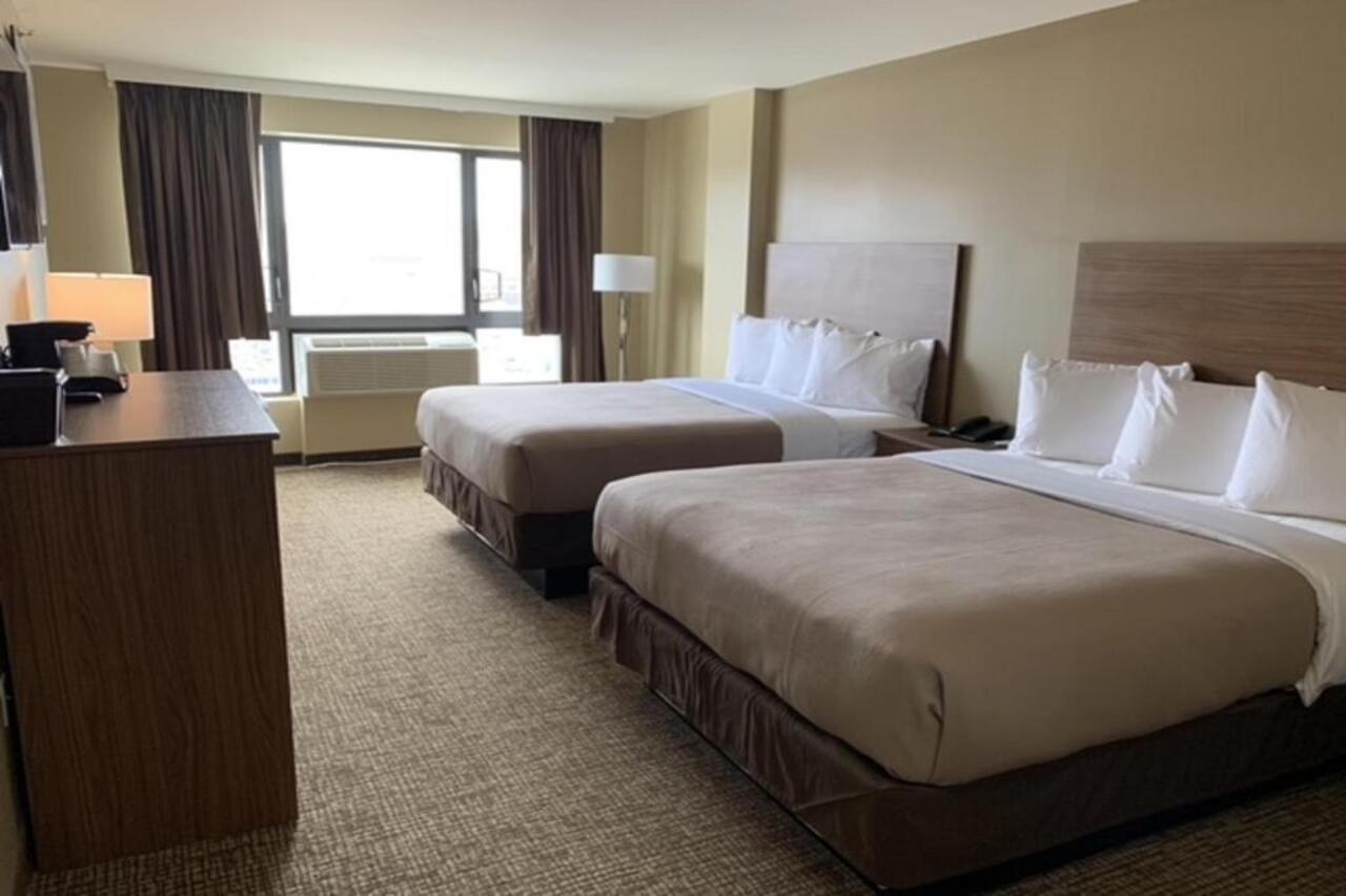 Astoria Delancy Inn & Suites New York Exterior photo